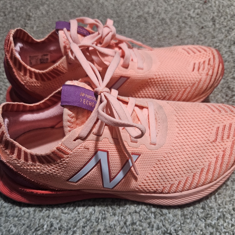 New Balance Women’s Pink Knit Running Sneakers